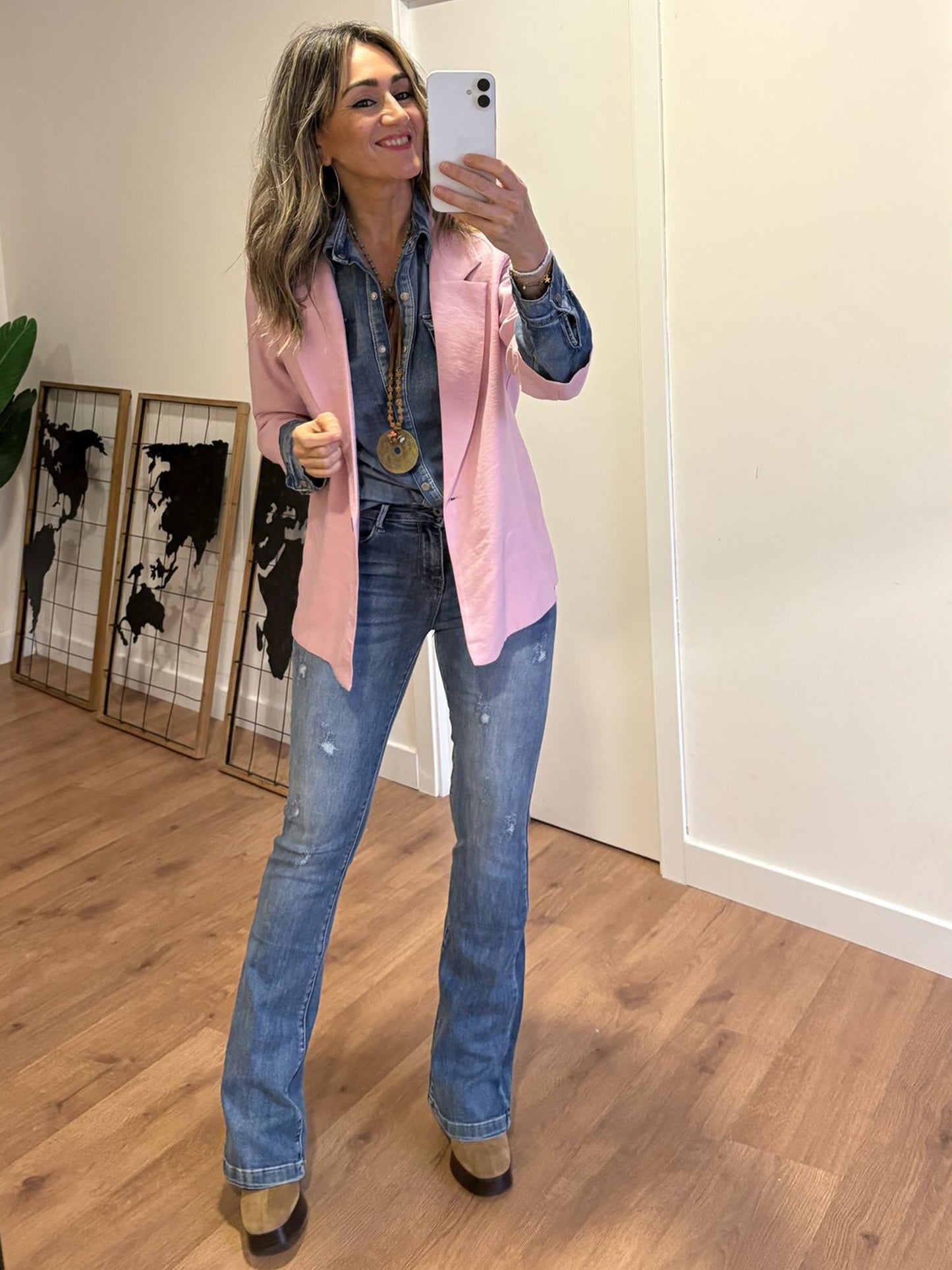 Pantalón flare vaquero elástico de mujer estilo retro